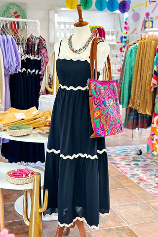 ShopMucho Scallop Trim Detail Maxi Dress